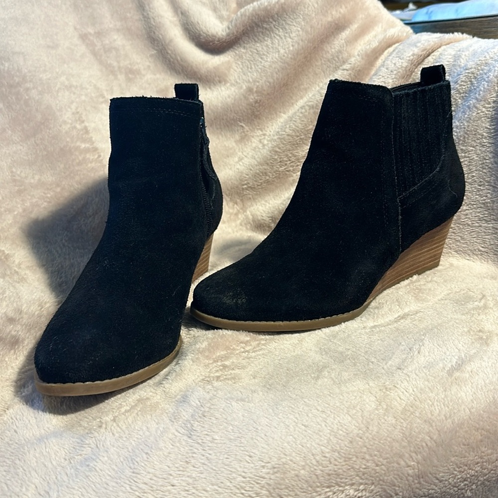 Franco Sarto “Wayra” Black Suede wedge ankle booties
